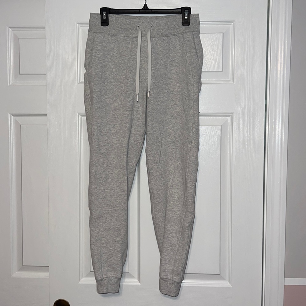 lululemon joggers